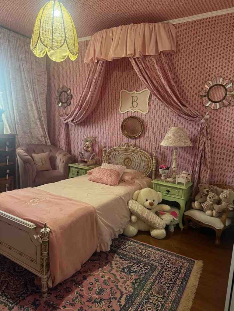 Dreamy Vintage Princess Bedroom